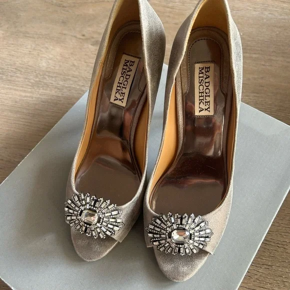 Badgley Mischka Silver Embellished Peep Toe Heels - Picture 2 of 11